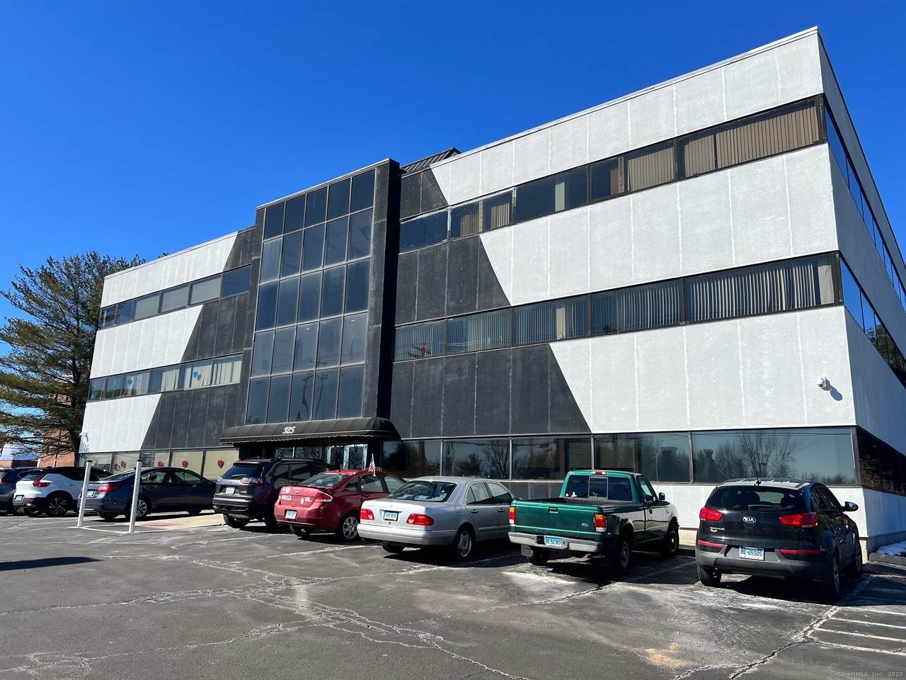 325 Boston Post Road - Photo 1