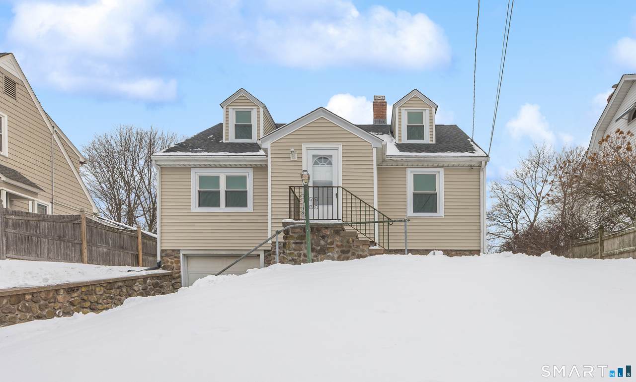 328 Curtis Street - Photo 1