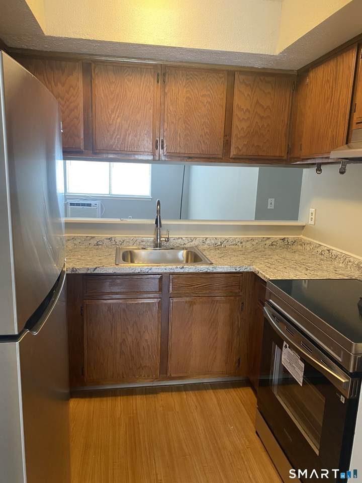 500 Darling Street - Photo 1