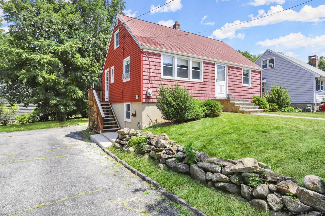 22 Tracey Street - Photo 1