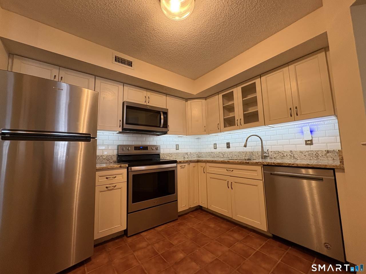 15 Forest Glen Circle - Photo 1