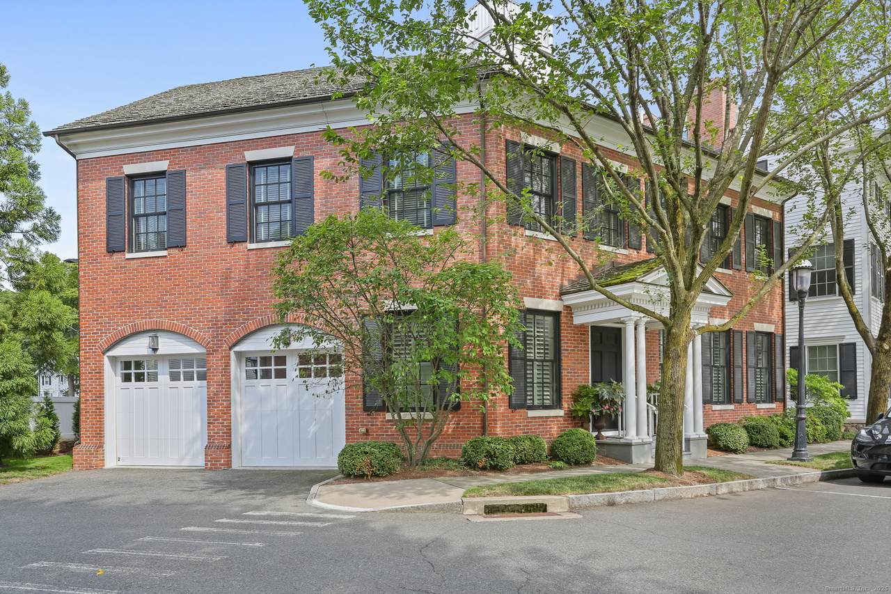 2 Elmwood Drive - Photo 1