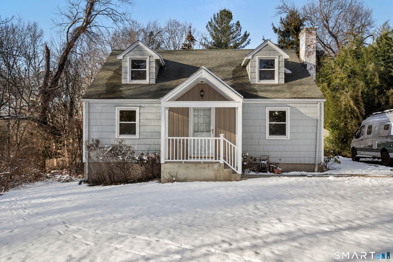 2 Rochelle Road - Photo 1