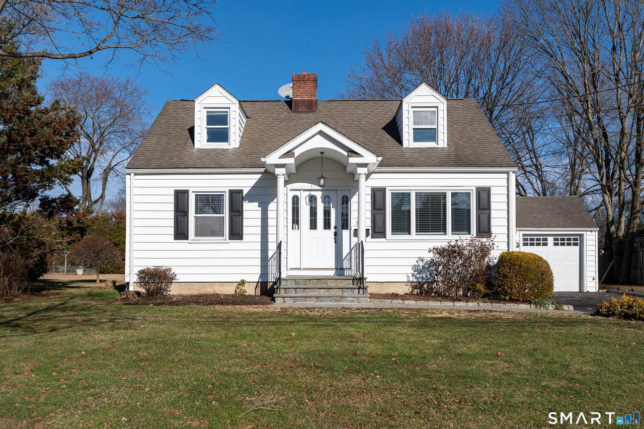 37 Gaymoor Drive - Photo 1