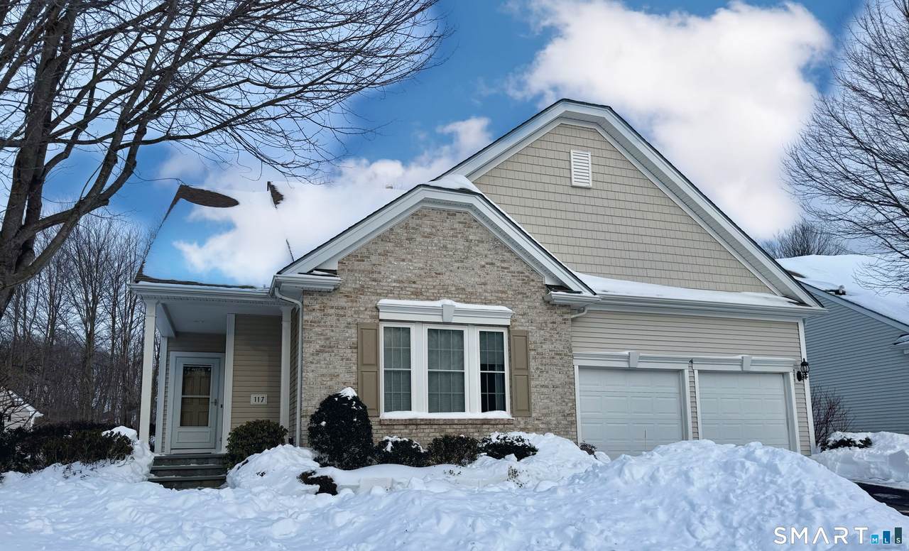 117 Country Club Drive - Photo 1