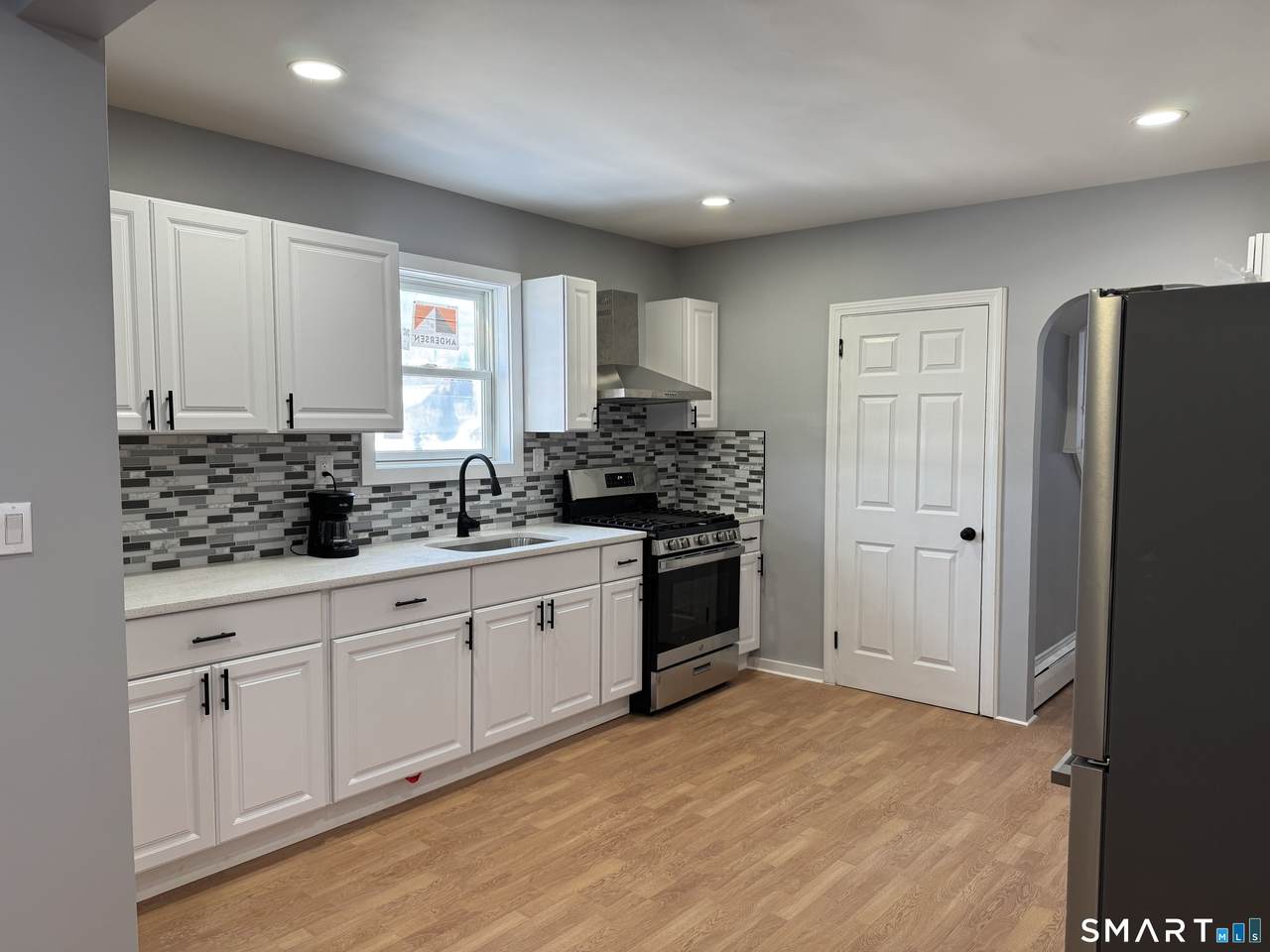 299 Linnmoore Street - Photo 1