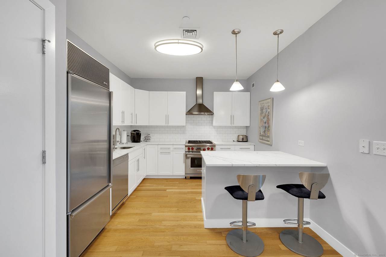 1515 Summer Street - Photo 1