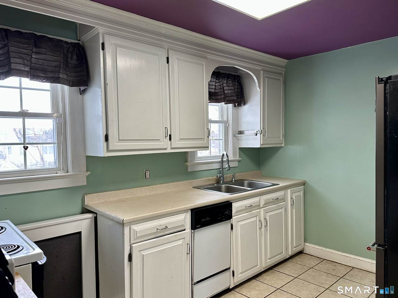 488 Parker Avenue - Photo 1