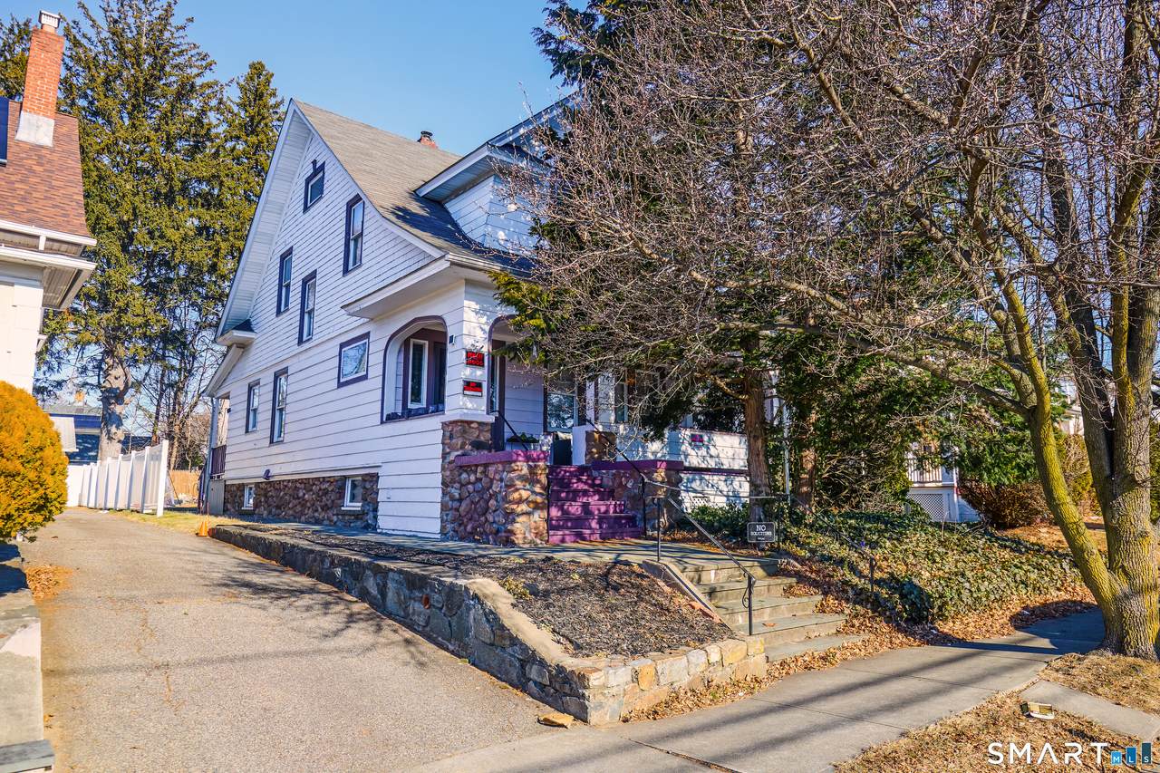 74 Harlem Avenue - Photo 1