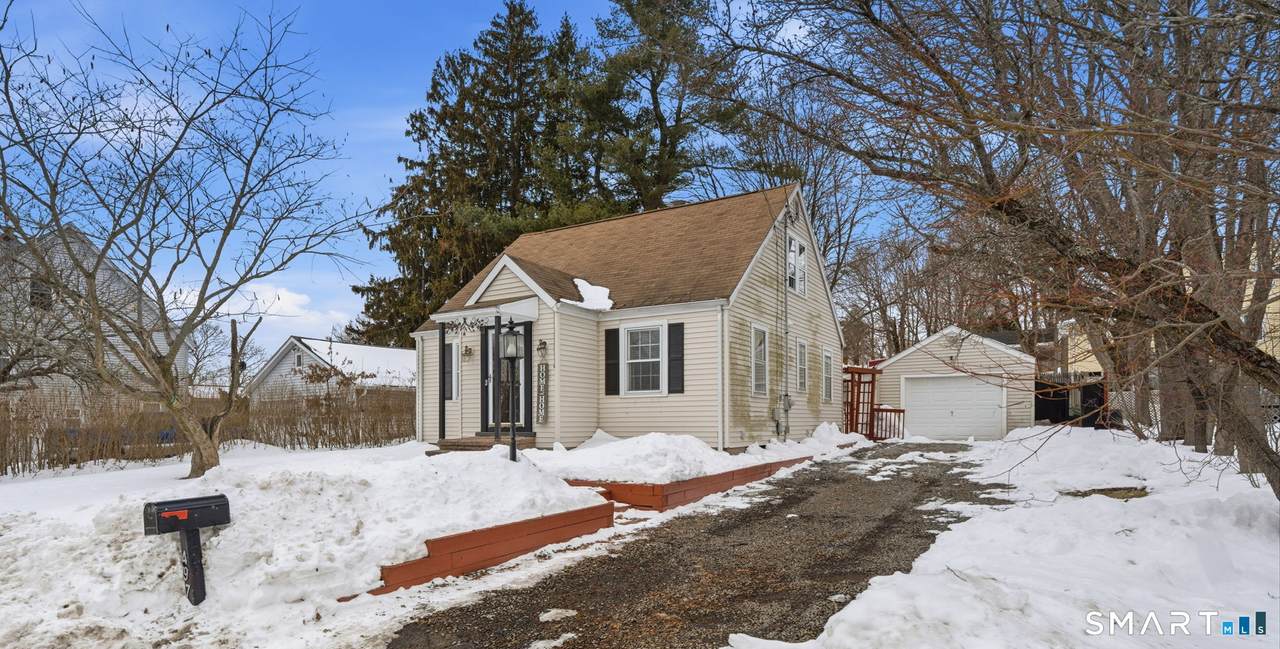 497 Parker Avenue - Photo 1