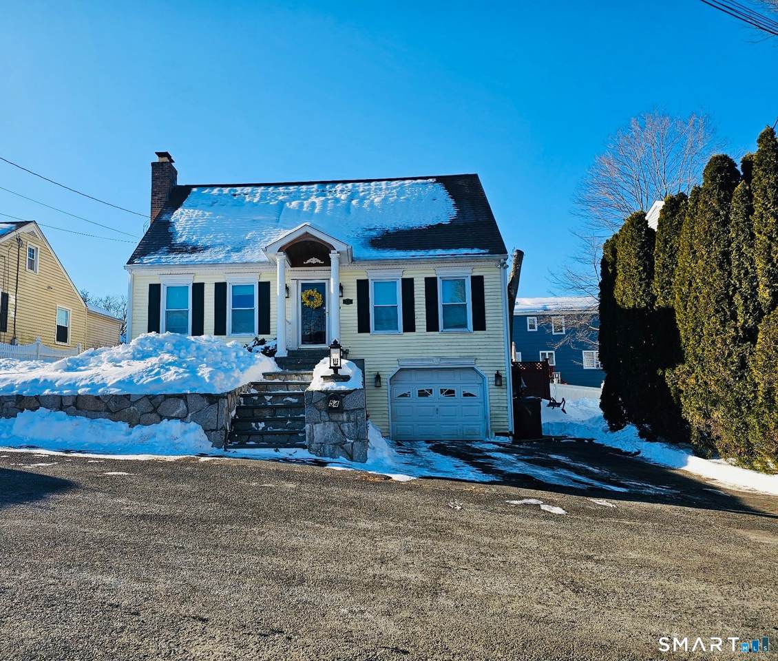 54 Milne Avenue - Photo 1