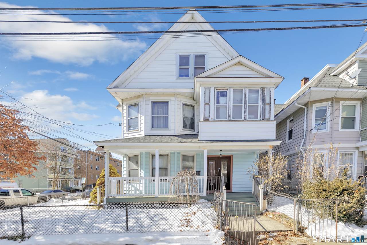 619 Brooks Street - Photo 1