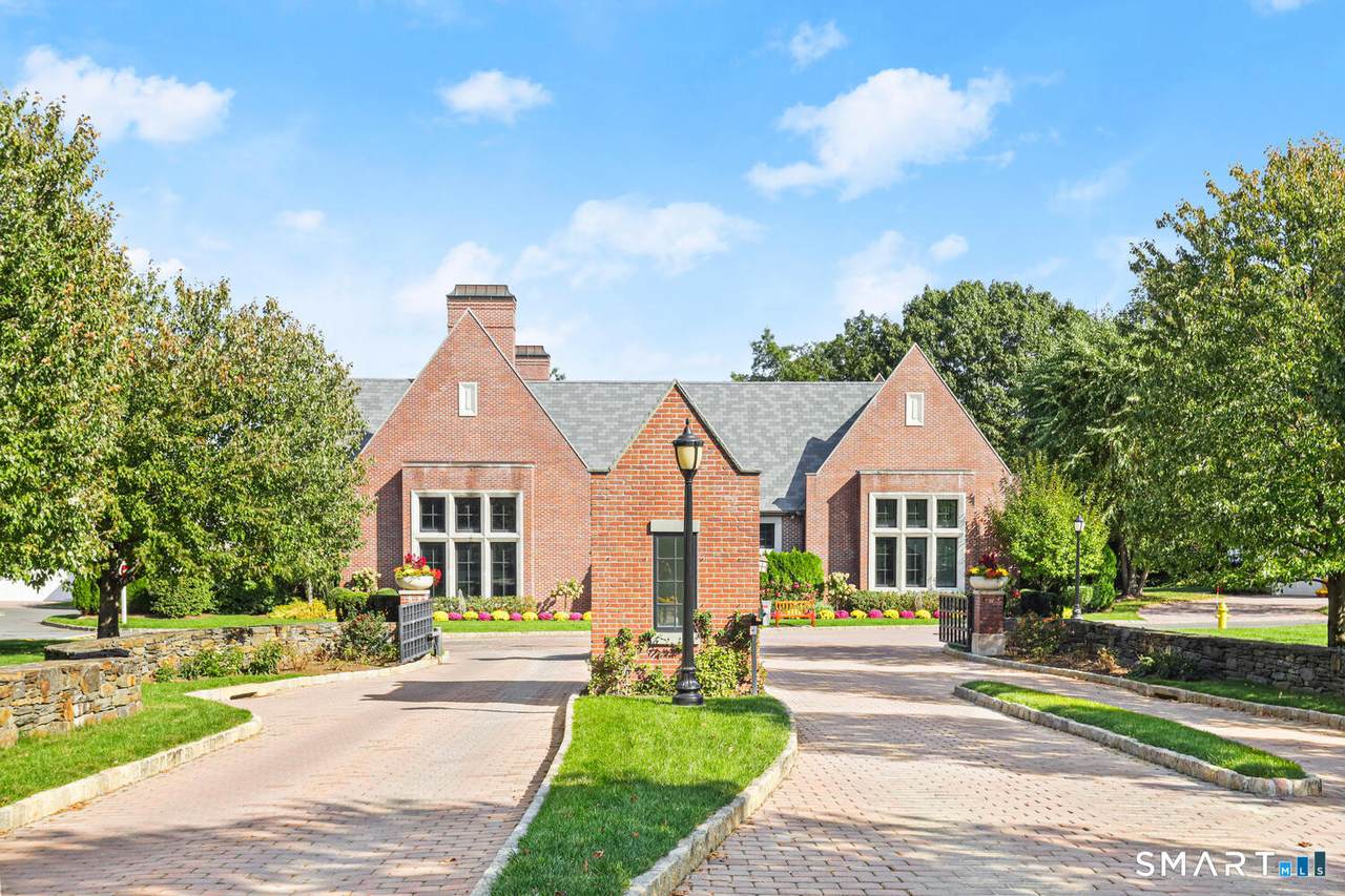 77 Havemeyer Lane - Photo 1