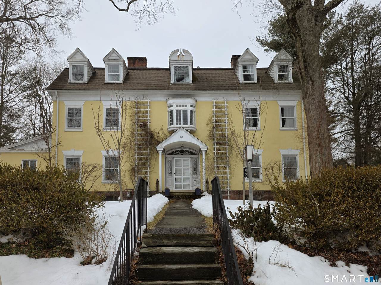 82 Edgehill Road - Photo 1