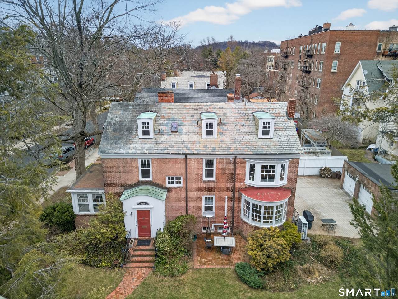 43 Lincoln Street - Photo 1