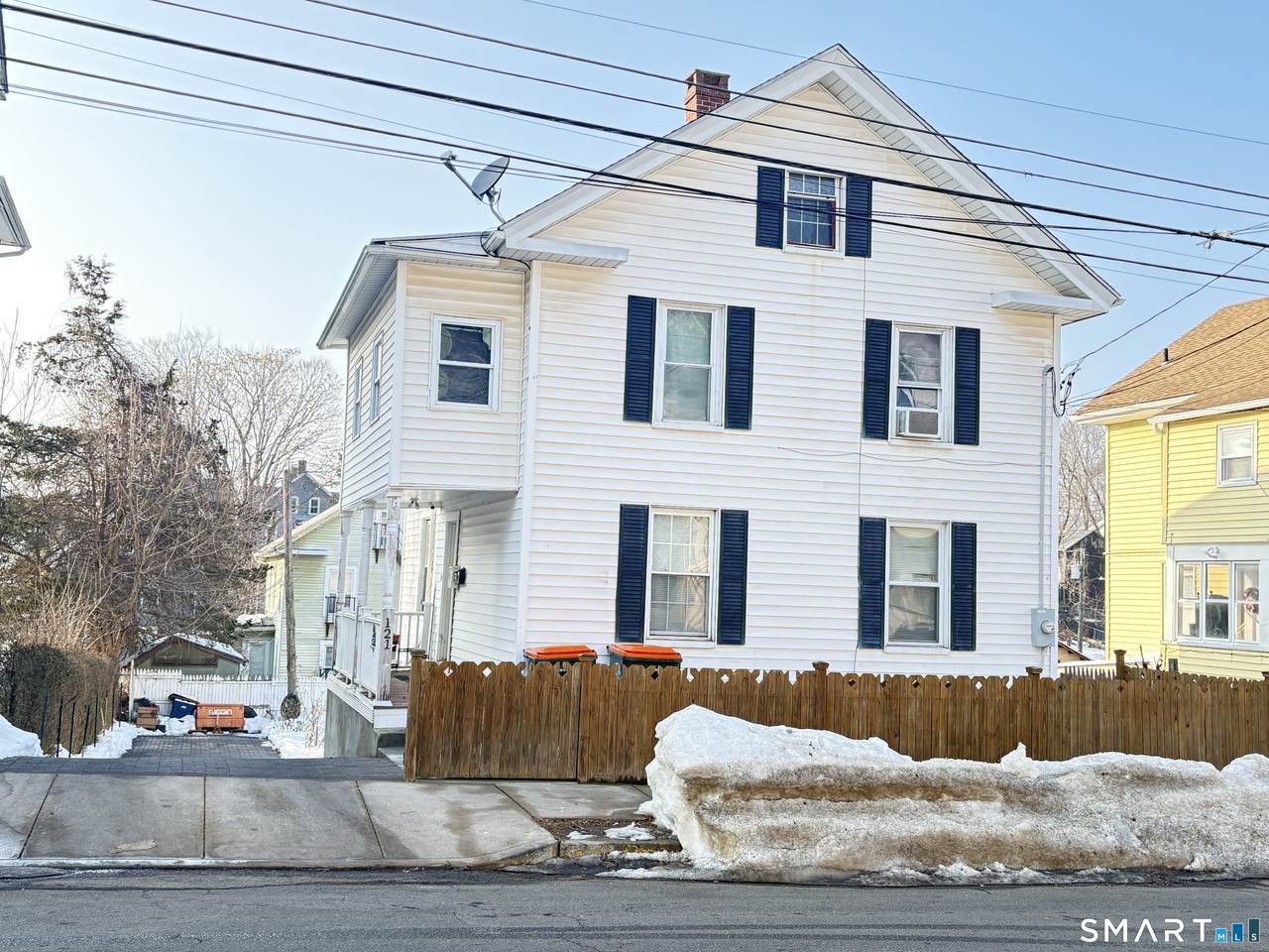 121 Willow Street - Photo 1