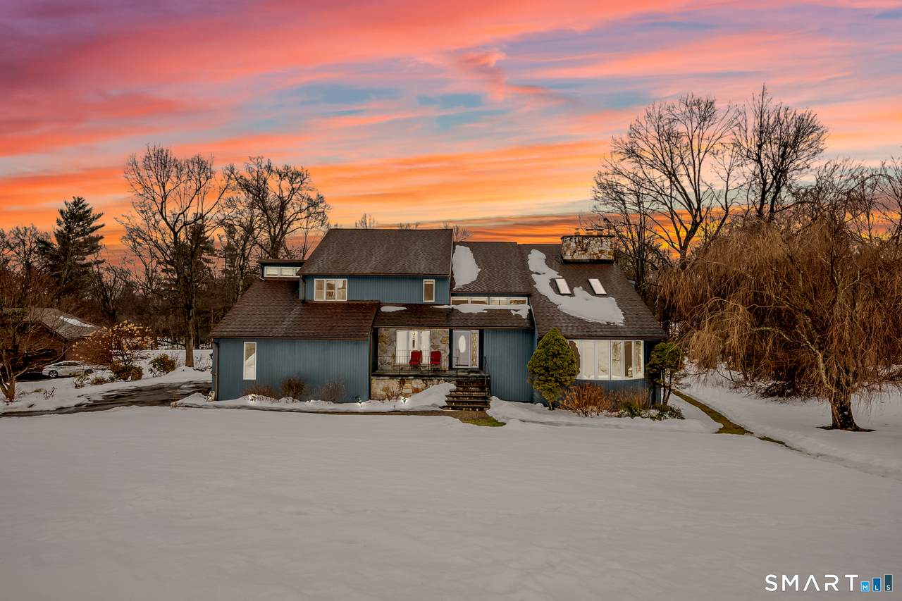 10 Canterbury Way - Photo 1