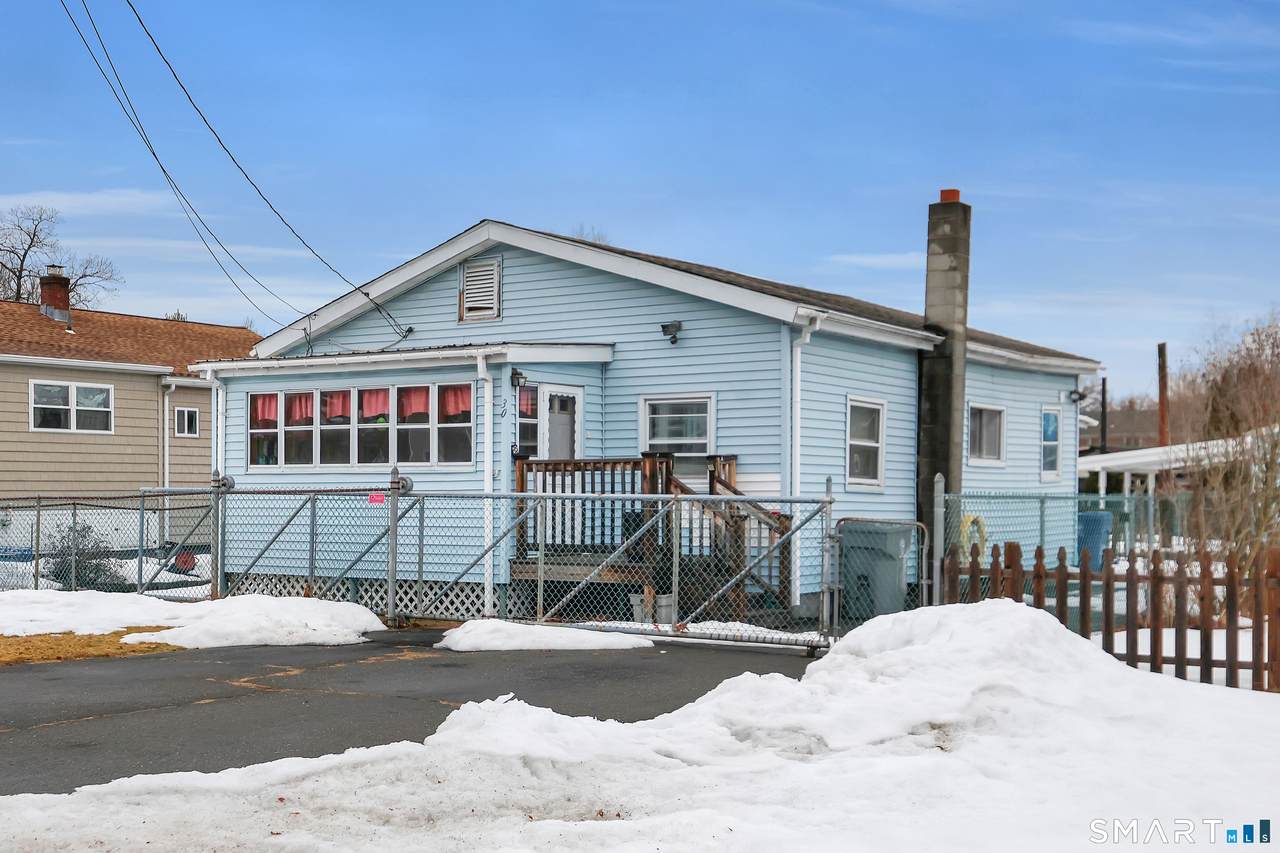 30 Bartlett Street - Photo 1