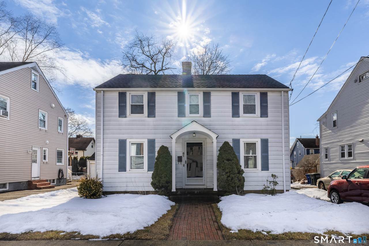 61 Astoria Avenue - Photo 1