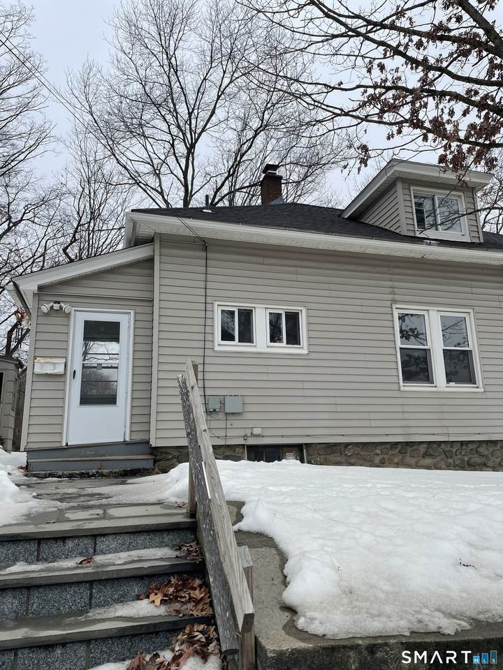 184 Meriden Road - Photo 1