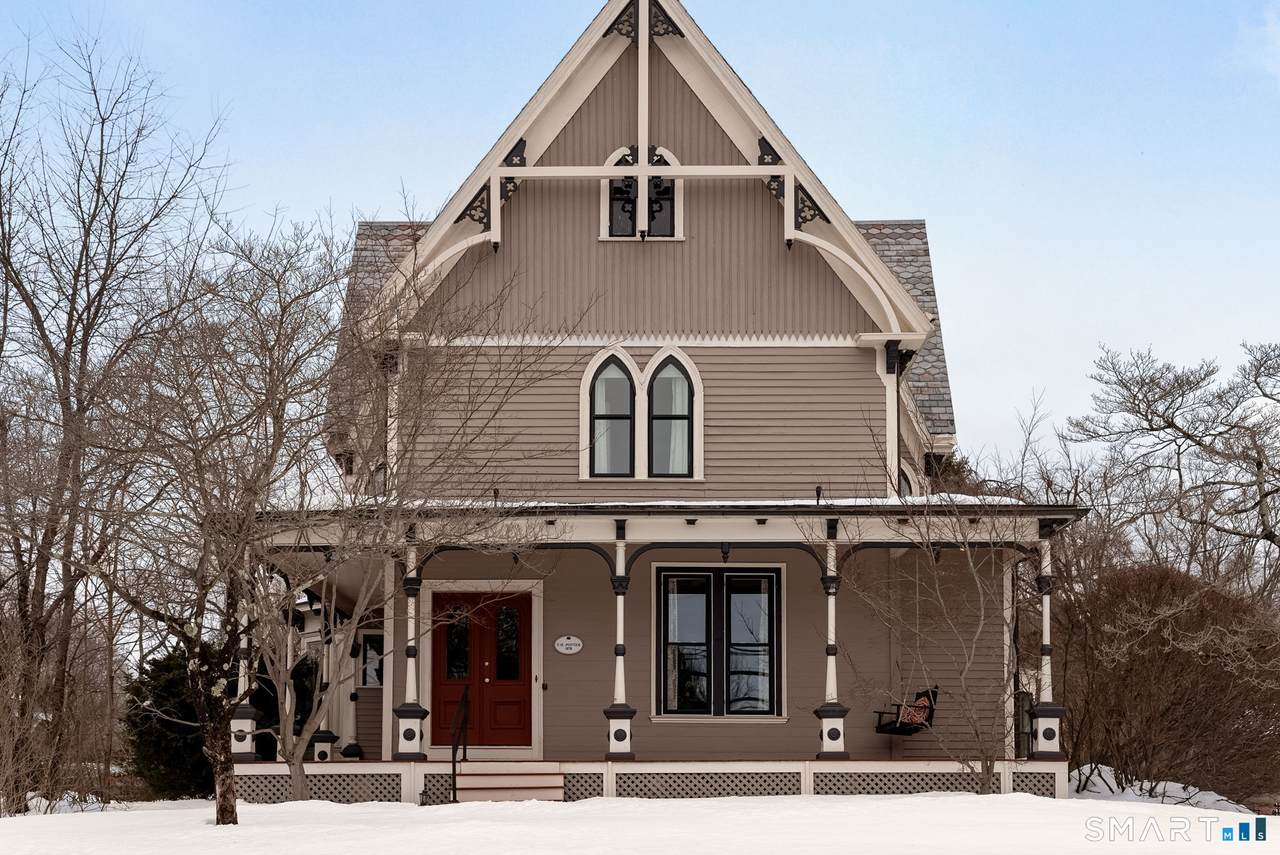 1542 Main Street - Photo 1