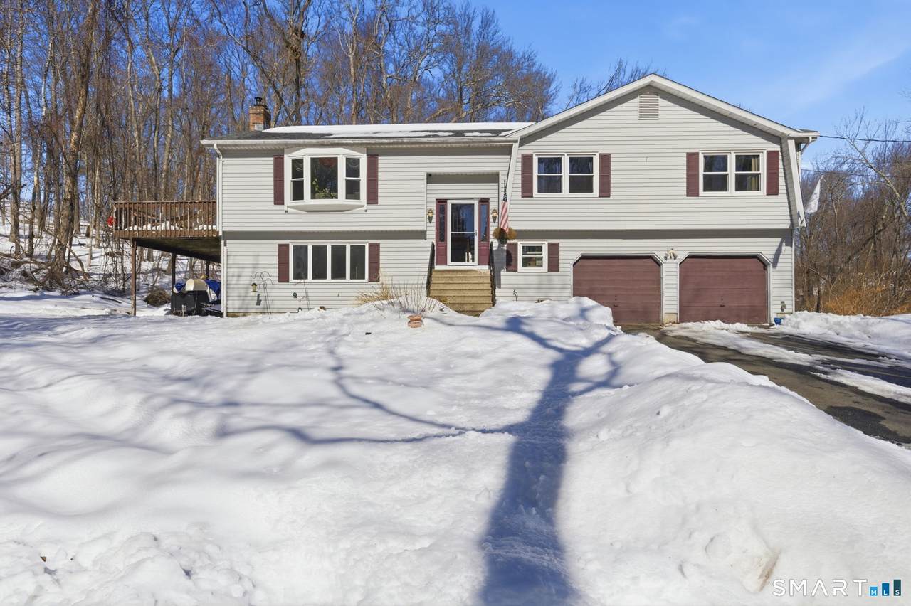 61 Stone Hedge Lane - Photo 1
