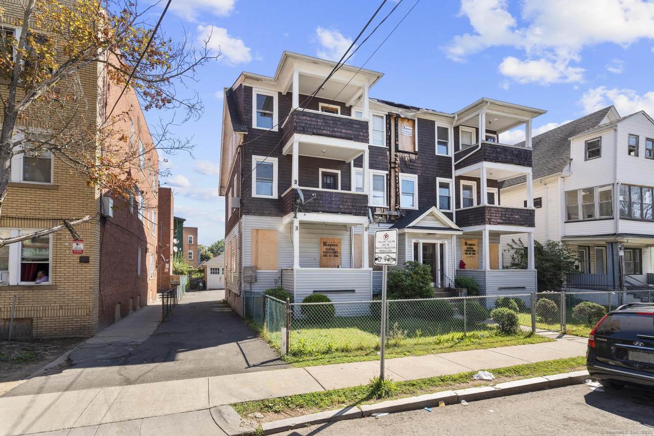 102 Rowe Avenue - Photo 1