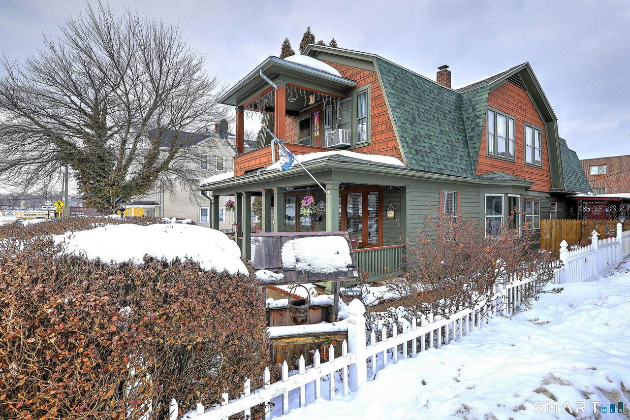 225 Meriden Road - Photo 1