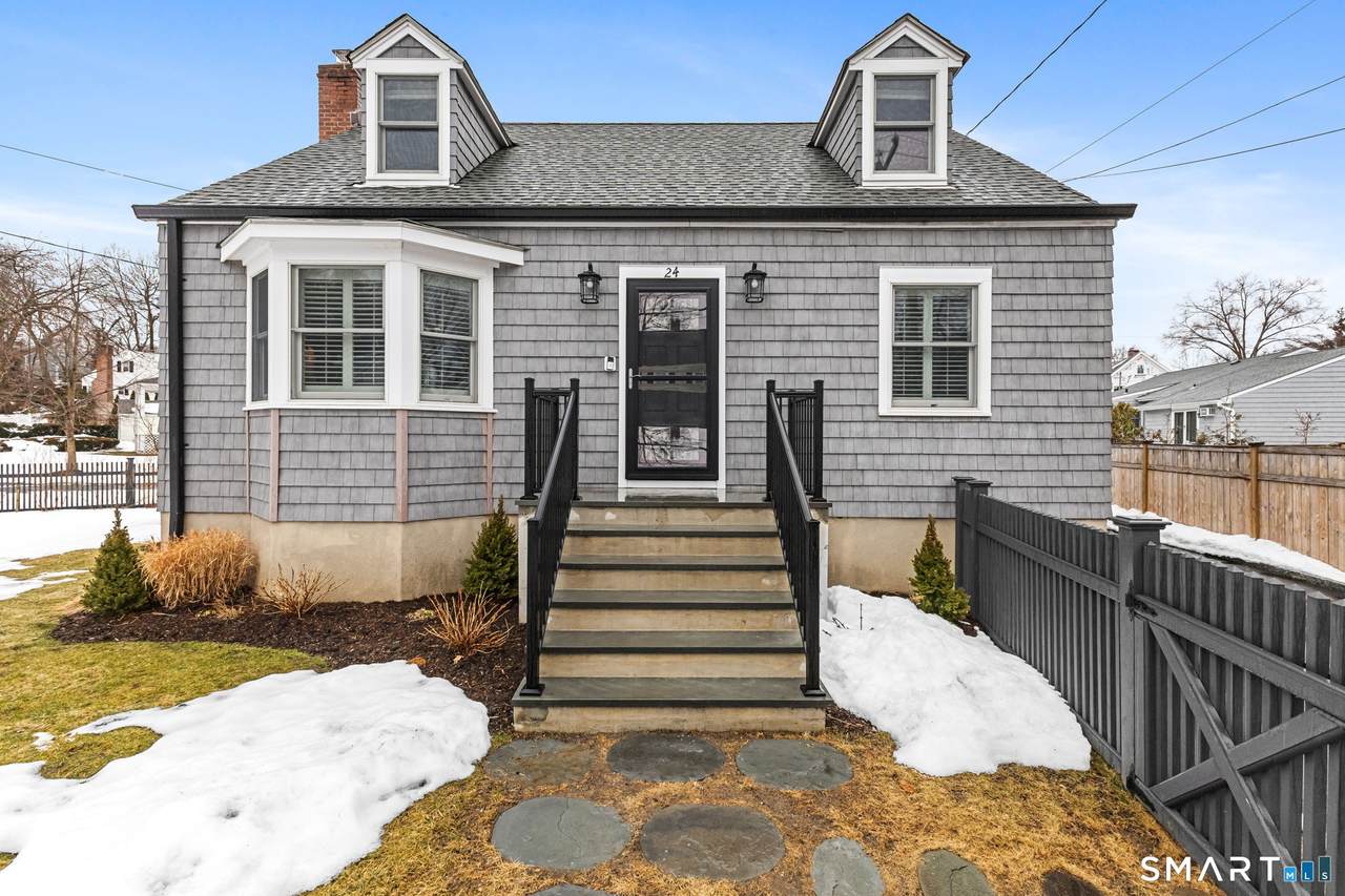 24 Taylor Drive - Photo 1