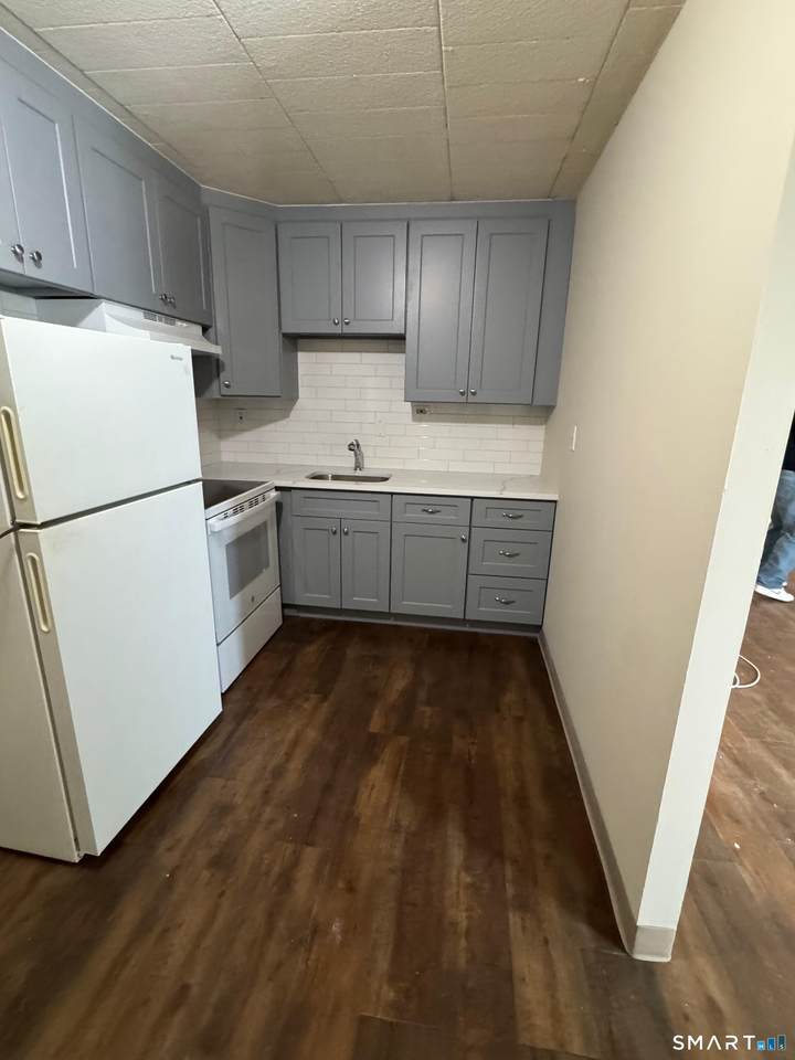 1575 Boston Avenue - Photo 1