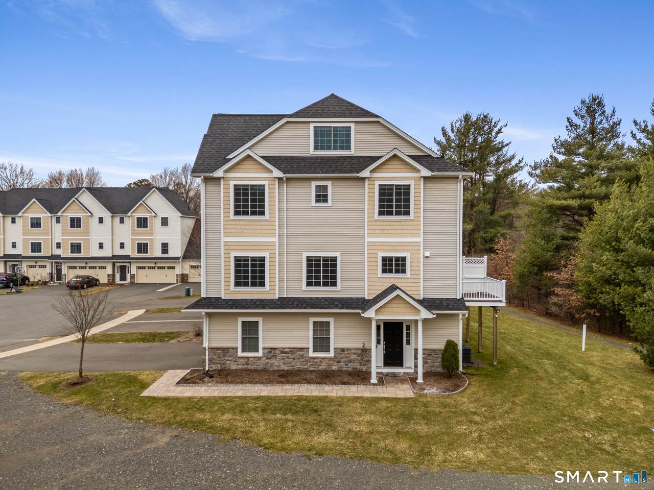 316 Pepin Place - Photo 1