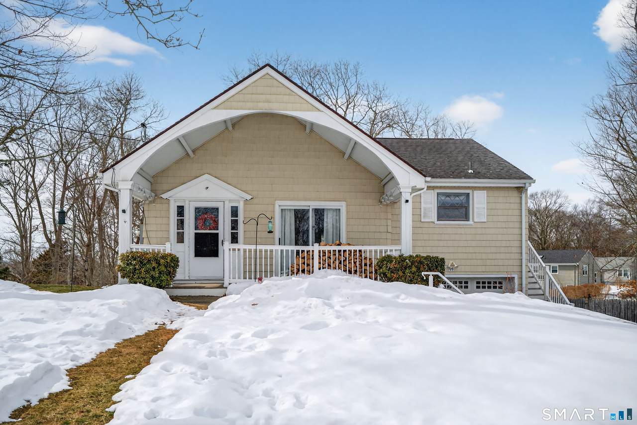99 Pamela Avenue - Photo 1