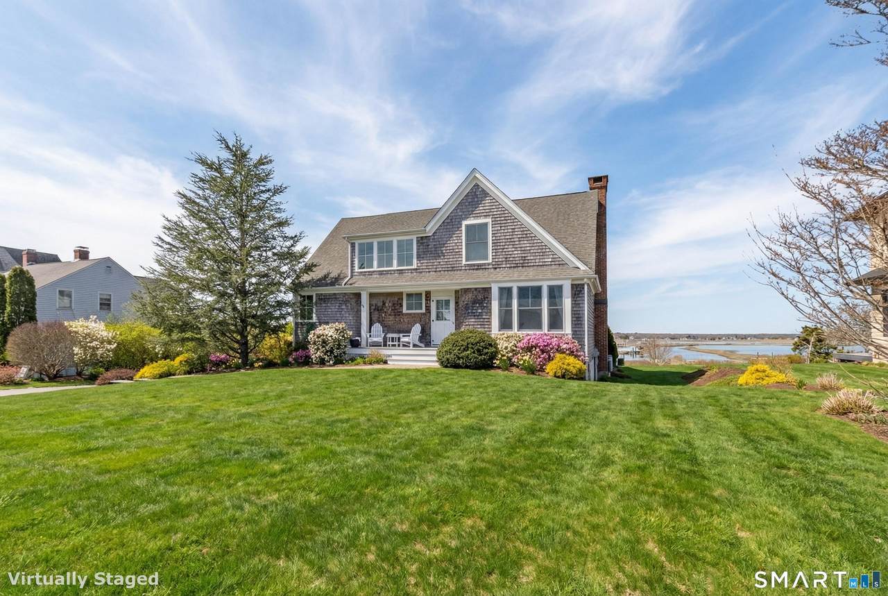 24 Ridgewood Avenue - Photo 1