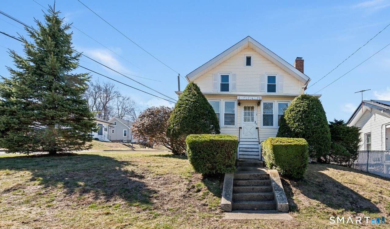 18 Oak Street - Photo 1