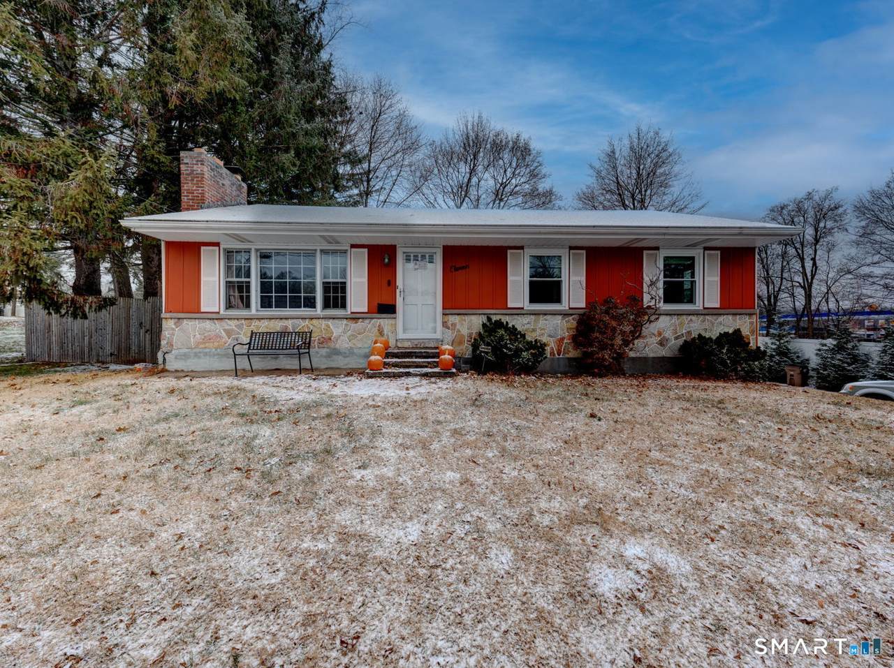 11 Sunrise Drive - Photo 1