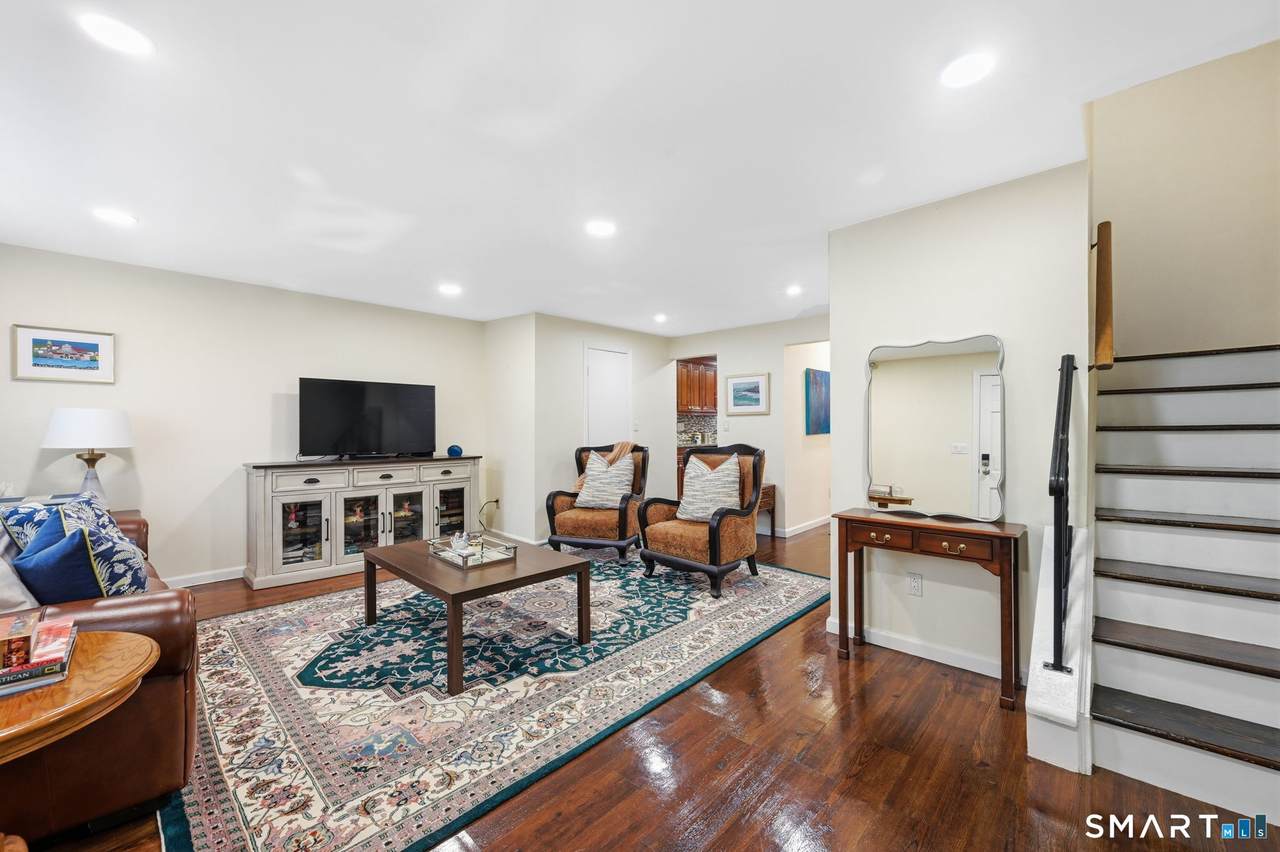 8 Barnstable Lane - Photo 1