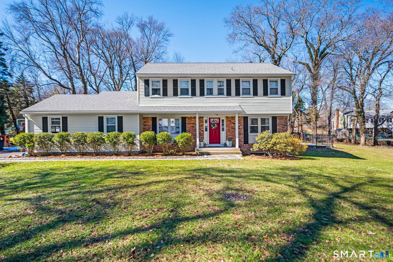 19 Oriole Drive - Photo 1