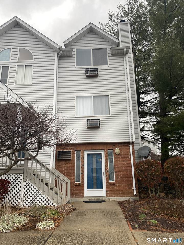 925 Oronoke Road - Photo 1