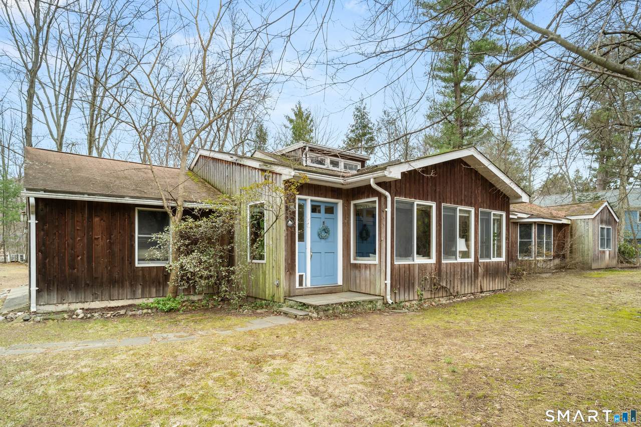 20 Woods Grove Road - Photo 1