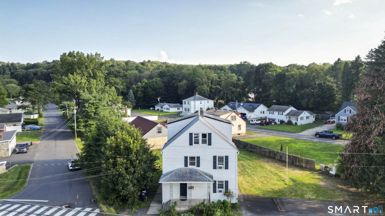 383 Davis Street - Photo 1