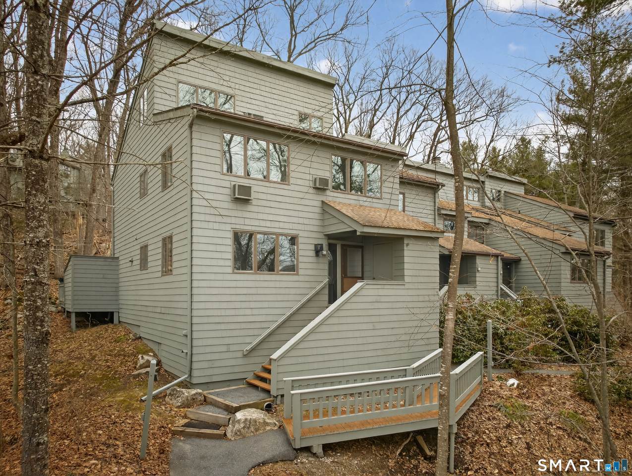 390 Trailsend Drive - Photo 1