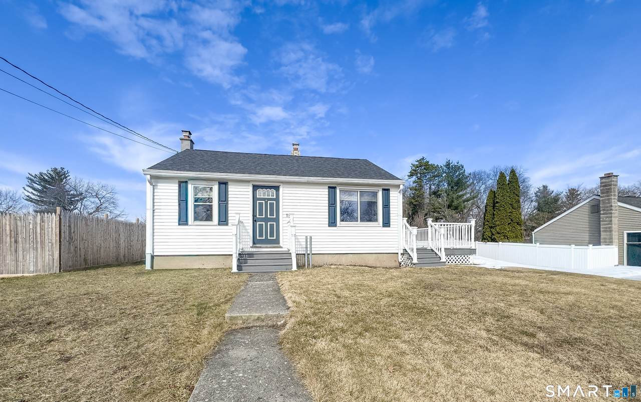 15 Pine Hill Road - Photo 1