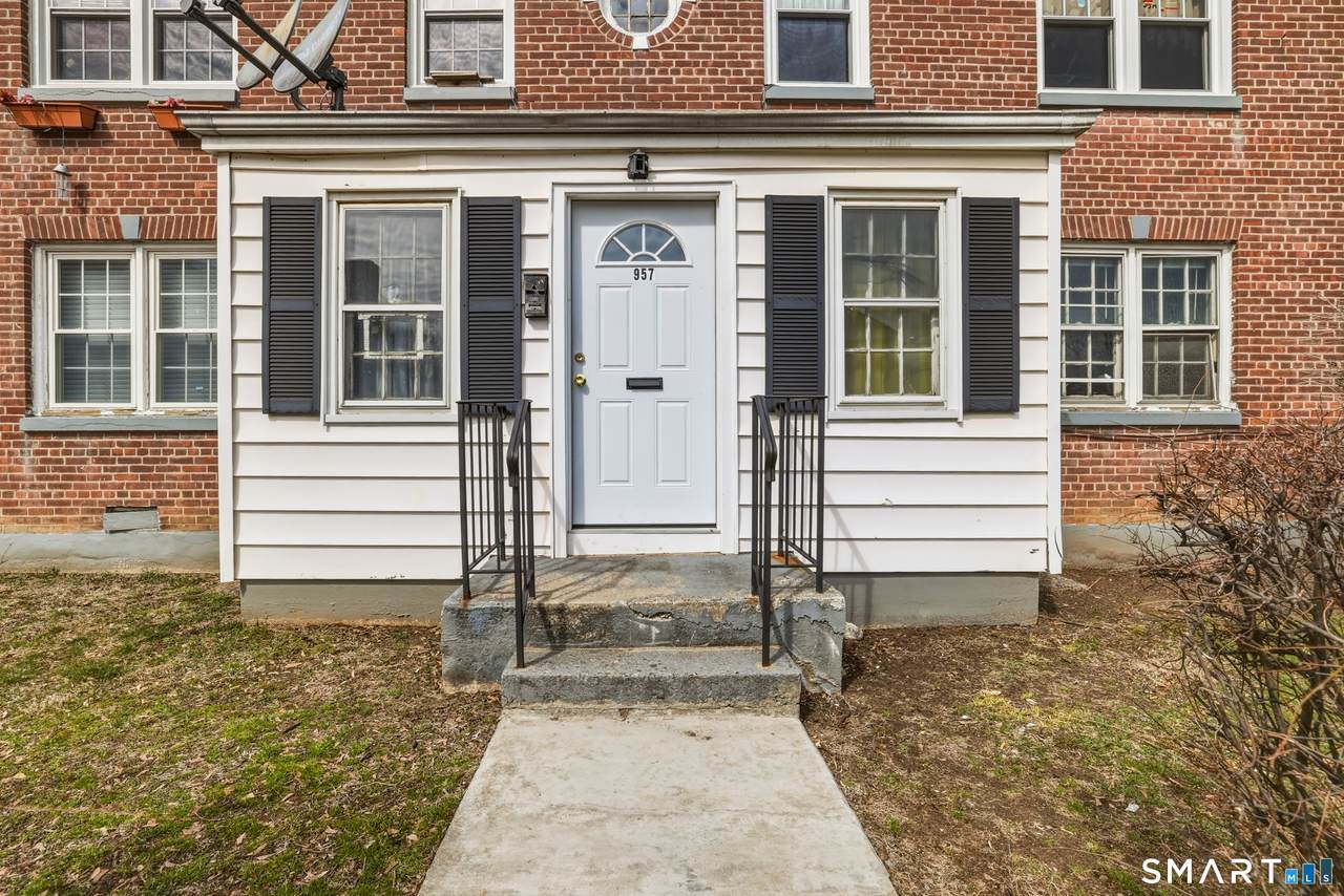 957 William Street - Photo 1