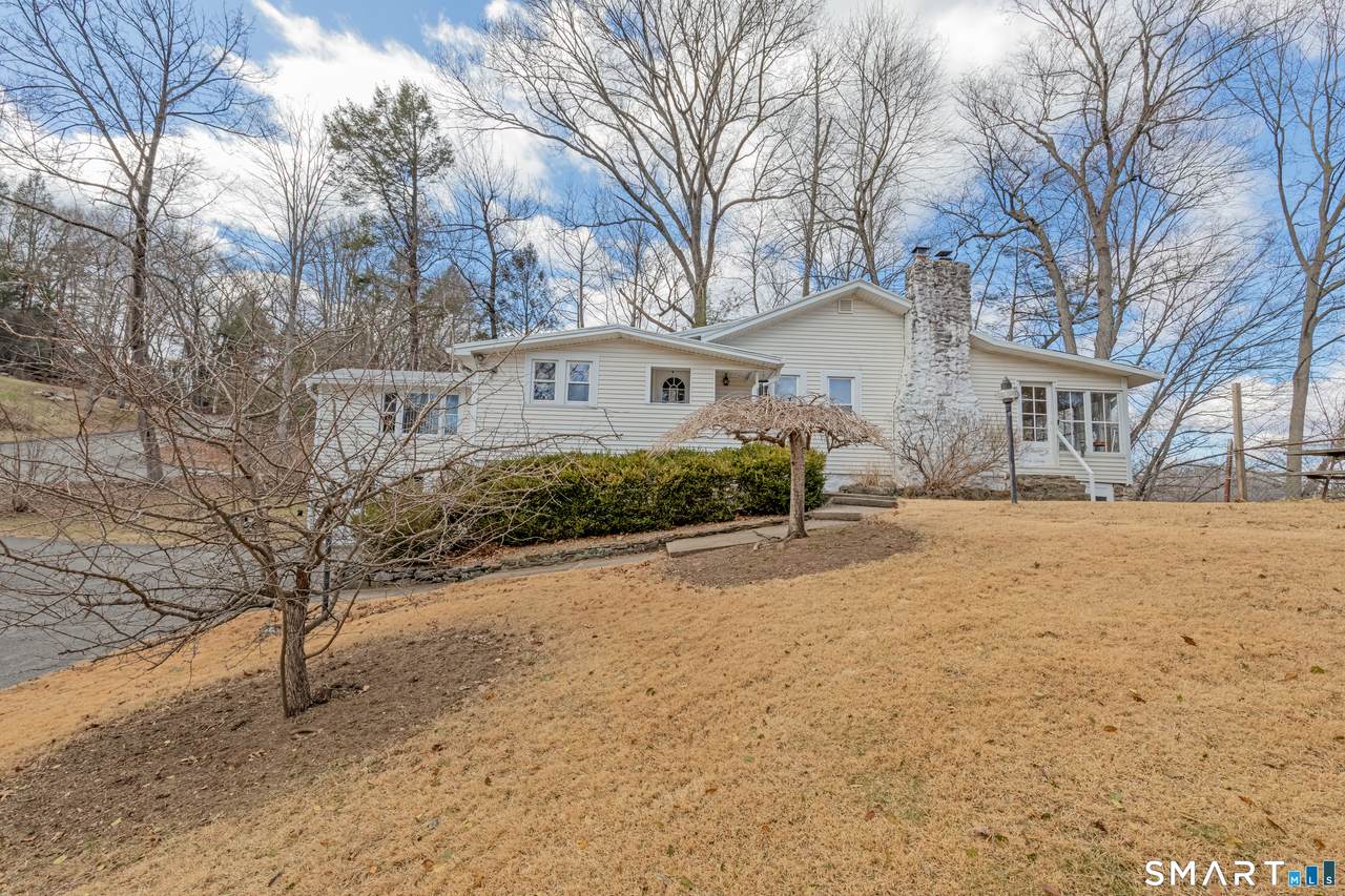 14 Laurel Trail - Photo 1