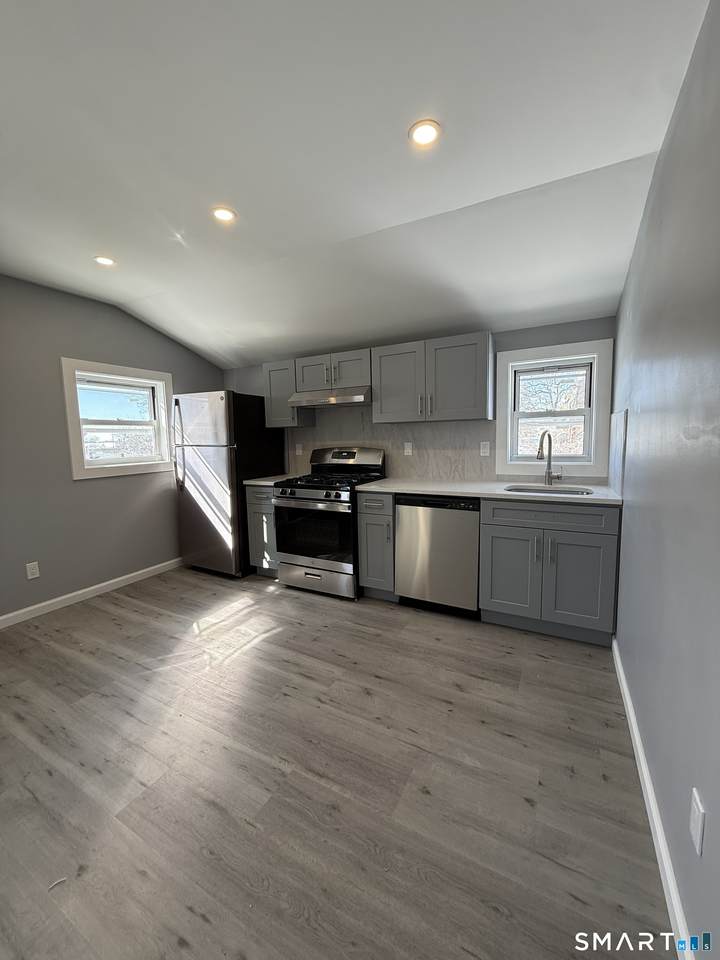 1641 South Avenue - Photo 1