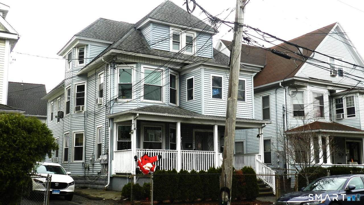 1655 Iranistan Avenue - Photo 1
