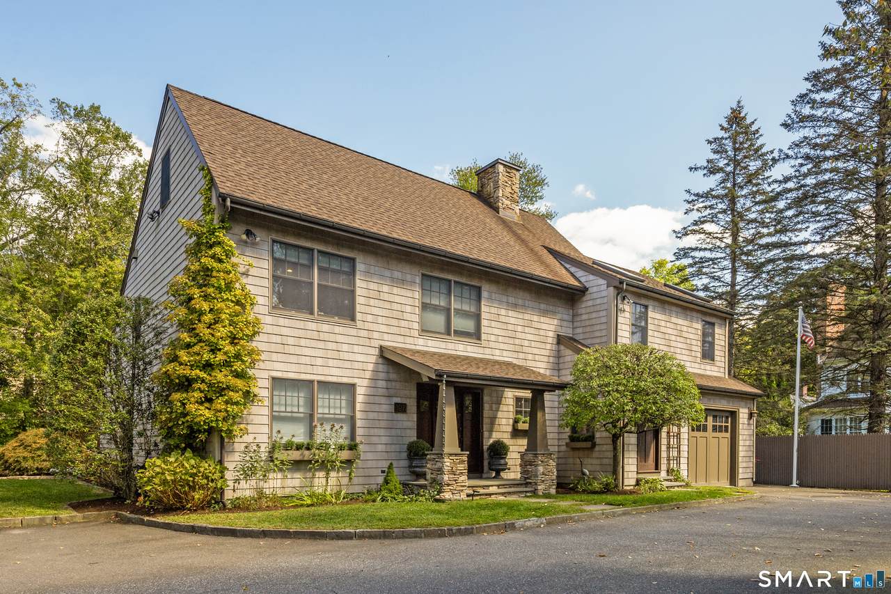 107 Parade Hill Road - Photo 1