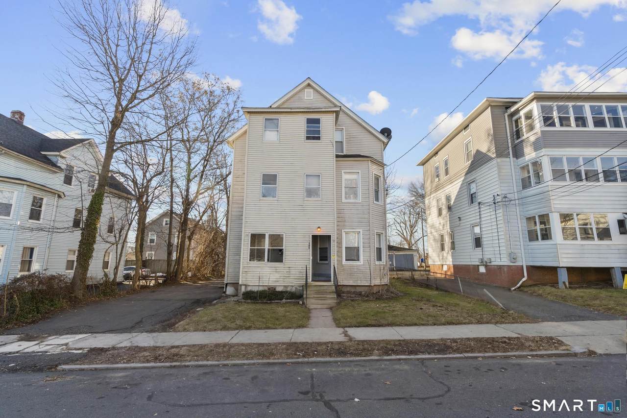 105 Rhodes Street - Photo 1