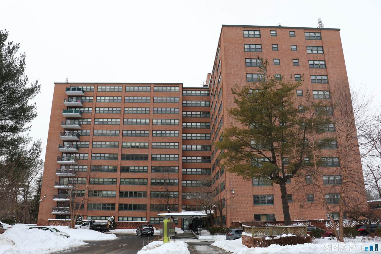 31 Woodland Street - Photo 1