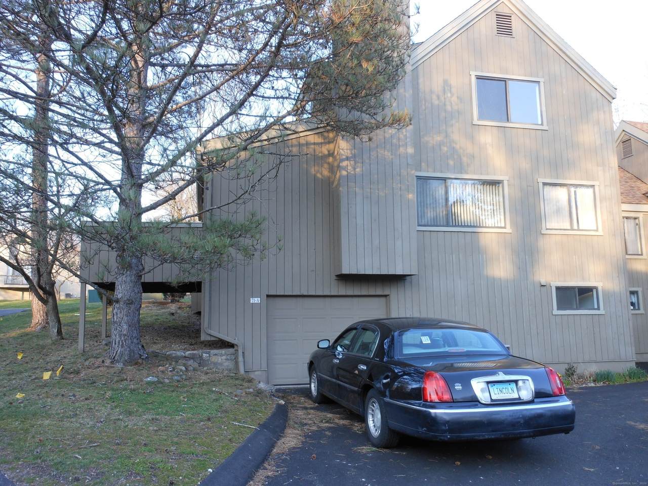 71 Dakota Lane - Photo 1